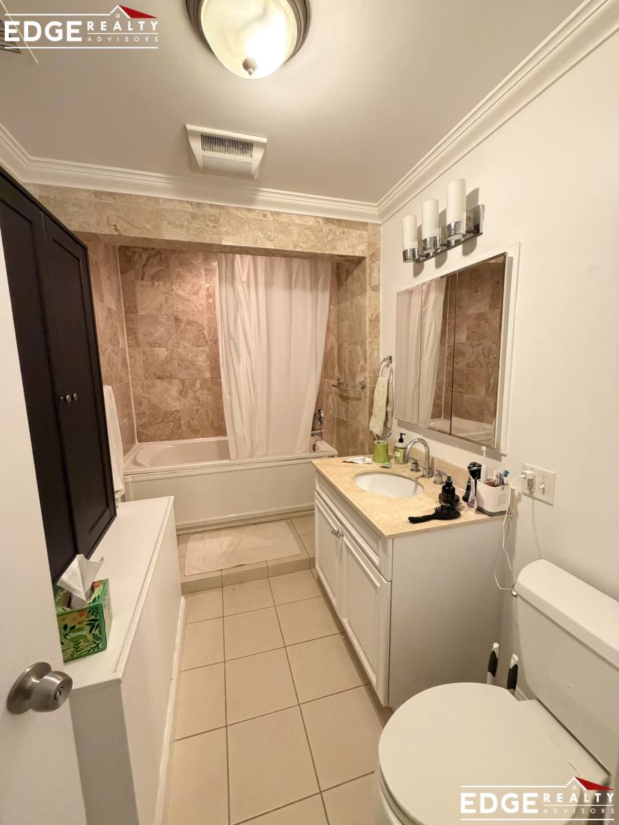 Apartment for rent at 1798 Beacon St #3, Brookline, MA 02445