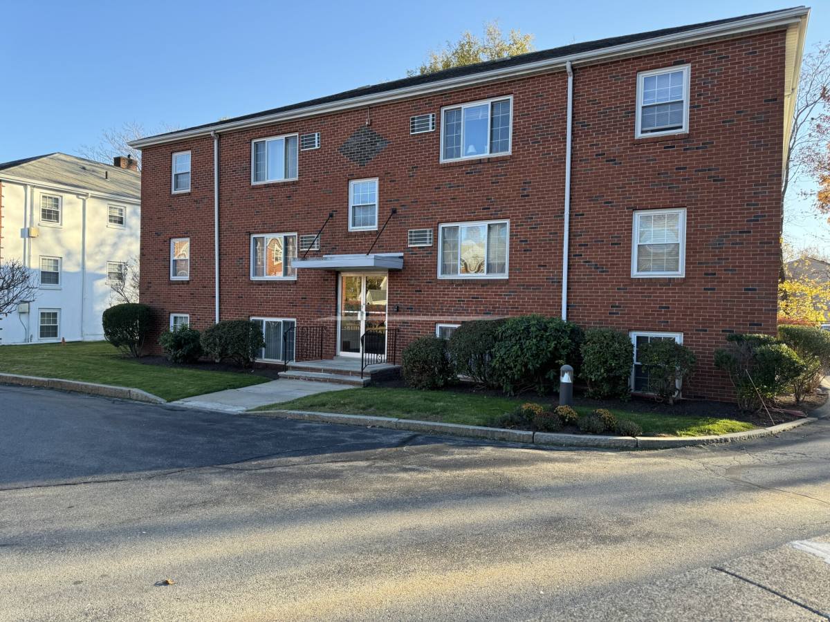 Apartment for rent at 3 Brattle Dr #10, Arlington, MA 02474