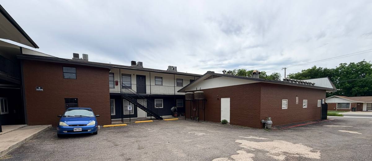 Apartment for rent at 420 N Gilmer St, Killeen, TX 76541