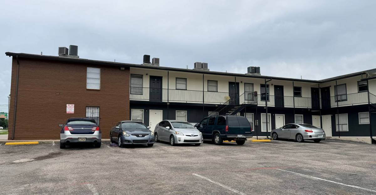 Apartment for rent at 420 N Gilmer St, Killeen, TX 76541