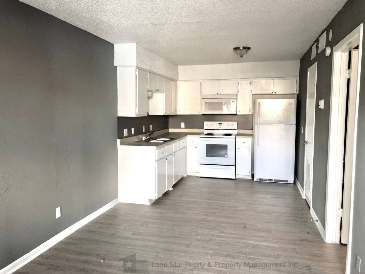 Apartment for rent at 420 N Gilmer St, Killeen, TX 76541