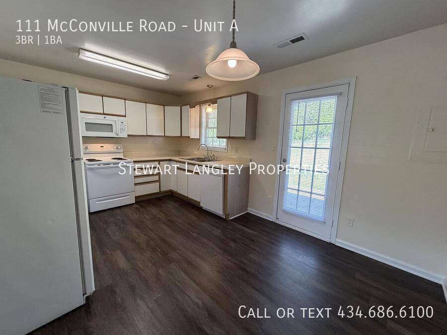 Apartment for rent at 111 McConville Rd #B, Lynchburg, VA 24501