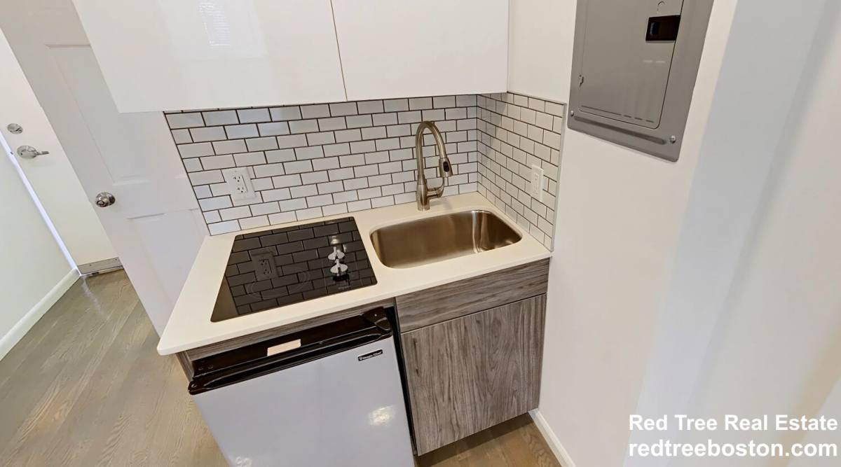 Apartment for rent at 270 Newbury St #9, Boston, MA 02116