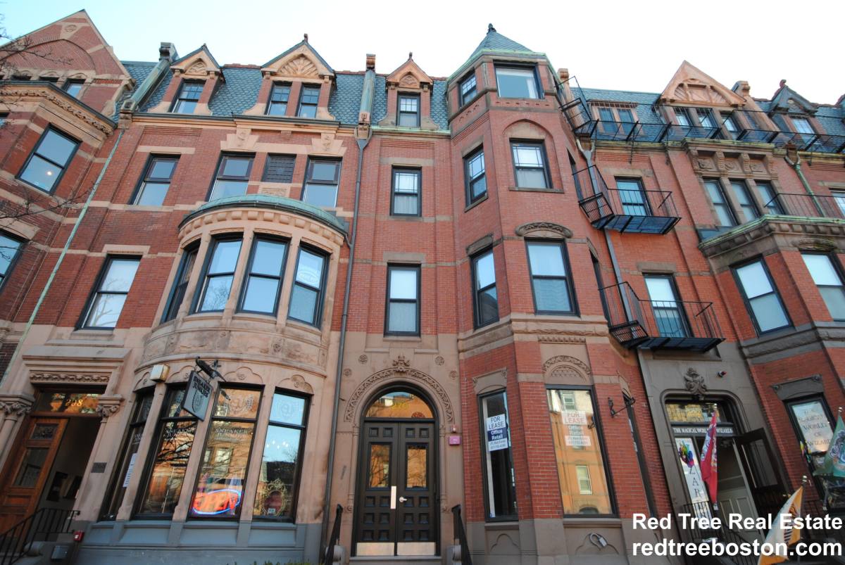 Apartment for rent at 270 Newbury St #9, Boston, MA 02116