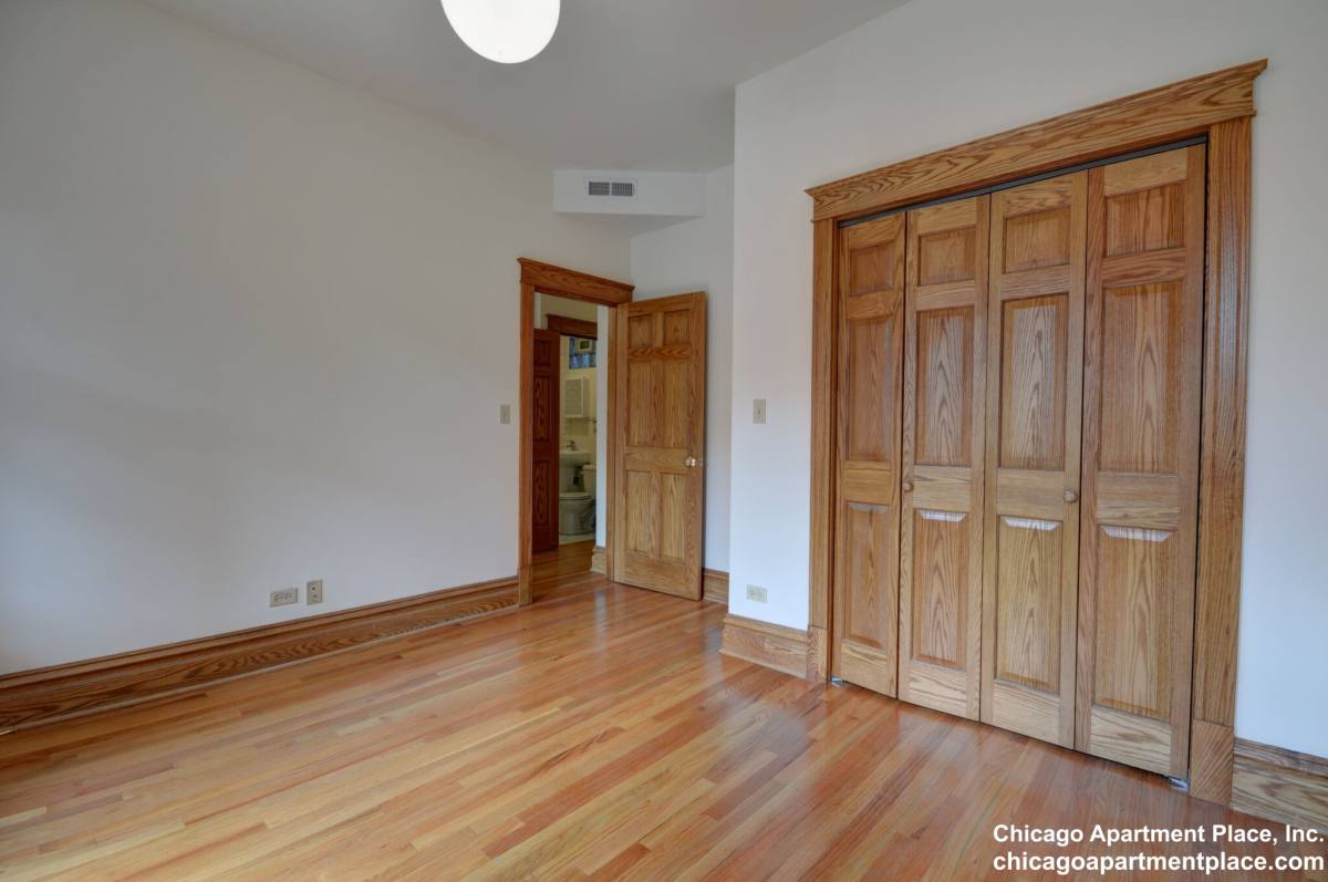 Apartment for rent at 3722 N Fremont St #3, Chicago, IL 60613