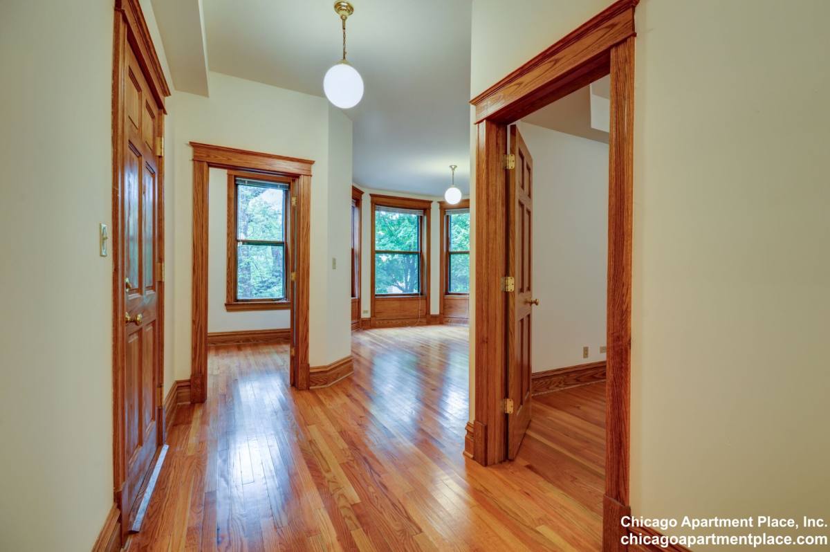 Apartment for rent at 3722 N Fremont St #3, Chicago, IL 60613