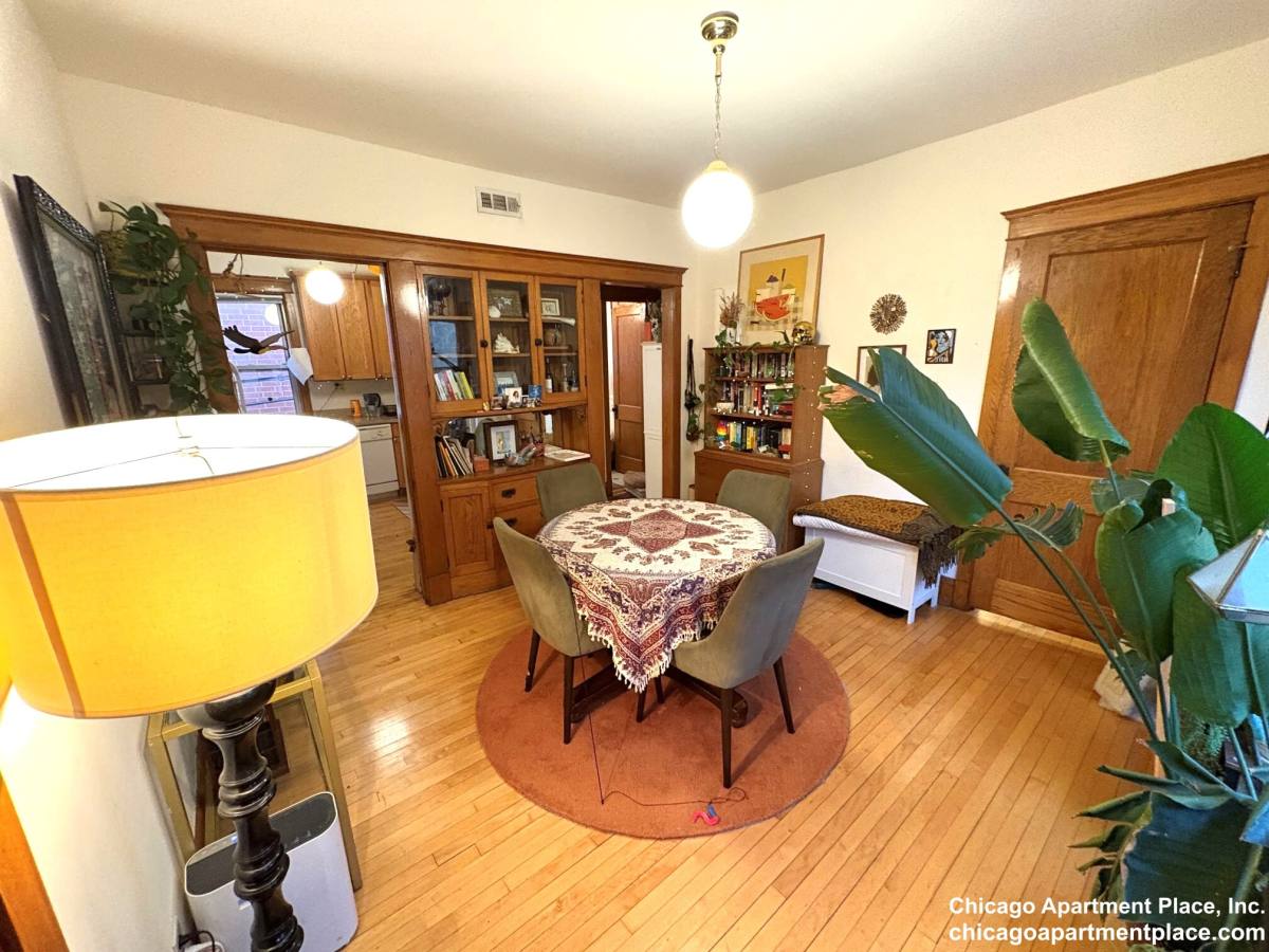 Apartment for rent at 3810 N Greenview #2, Chicago, IL 60613