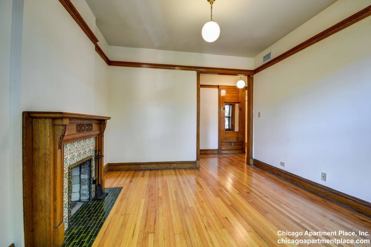 Apartment for rent at 3822 N Sheffield #2, Chicago, IL 60613