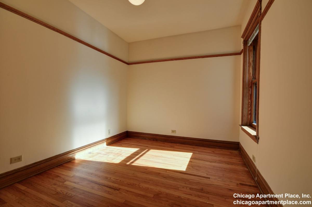 Apartment for rent at 3822 N Sheffield #2, Chicago, IL 60613