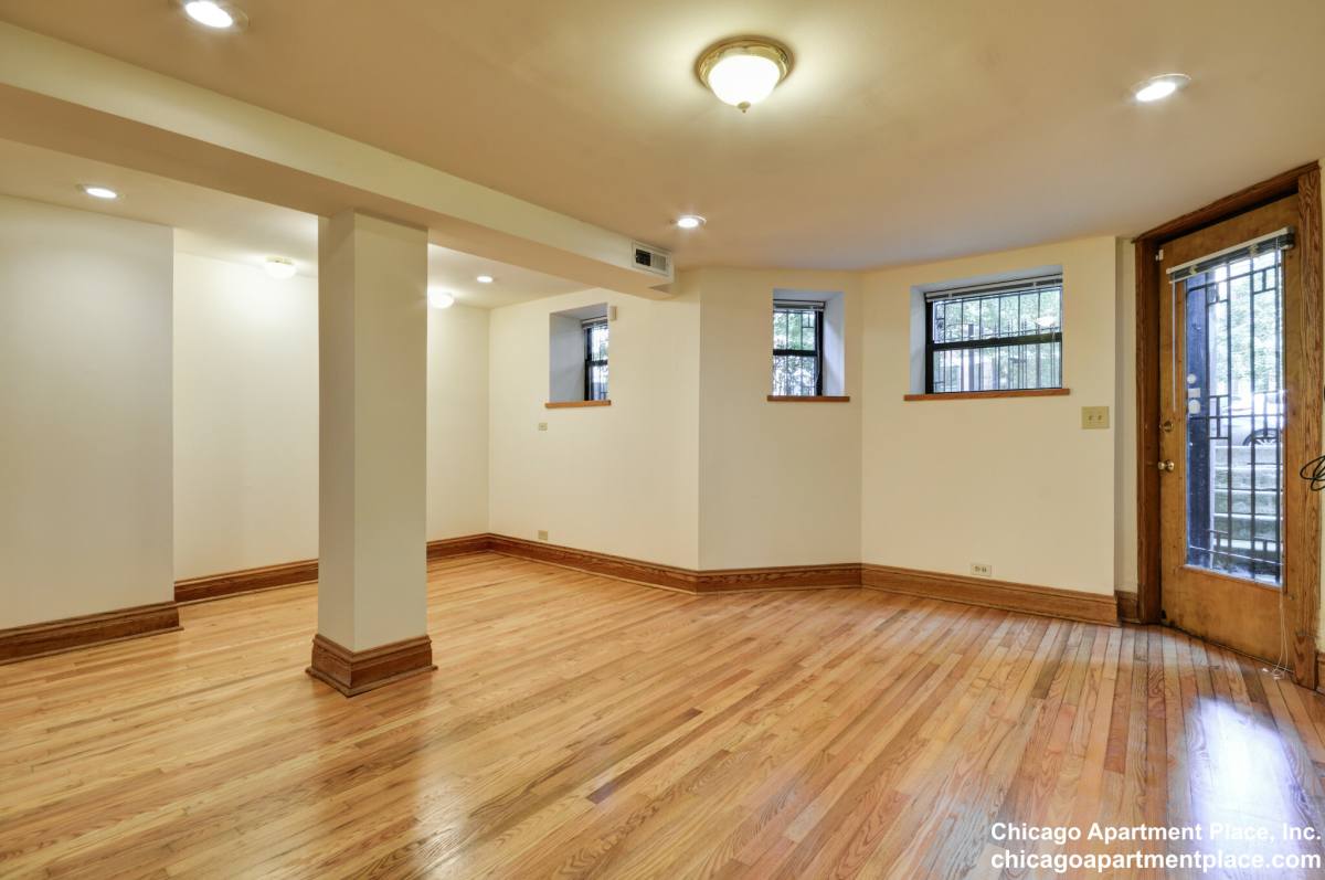 Apartment for rent at 3722 N Fremont #G, Chicago, IL 60613