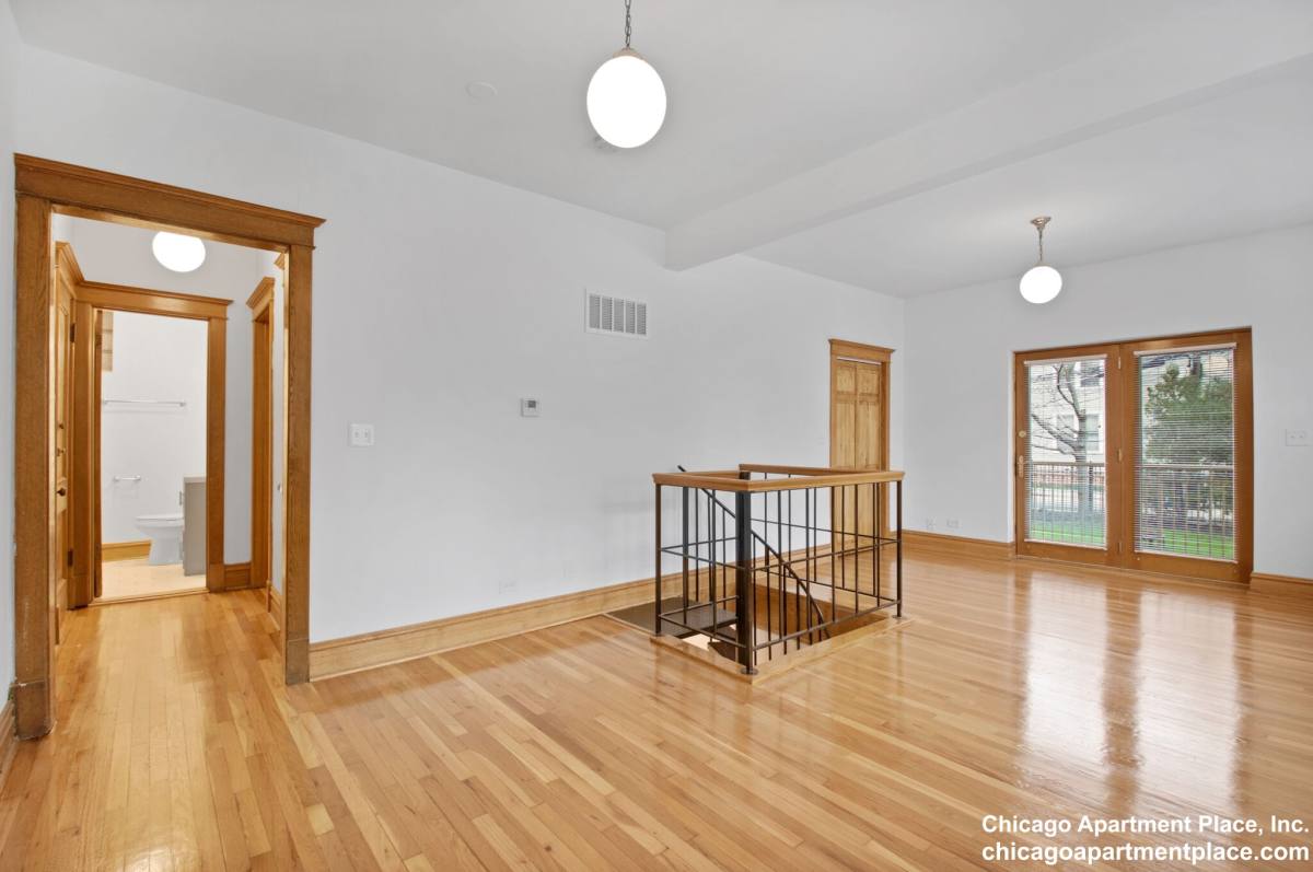 Apartment for rent at 3602 N Hermitage #1, Chicago, IL 60613