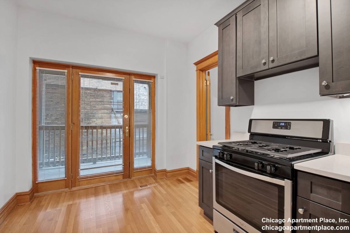 Apartment for rent at 3602 N Hermitage #1, Chicago, IL 60613