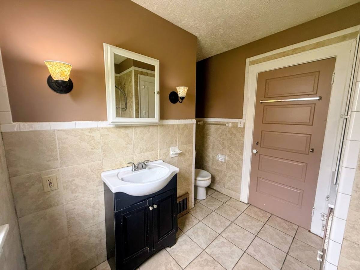 House for rent at 601 Glendora Ave, Akron, OH 44320