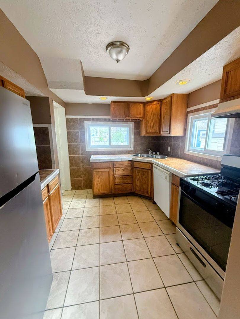 House for rent at 601 Glendora Ave, Akron, OH 44320
