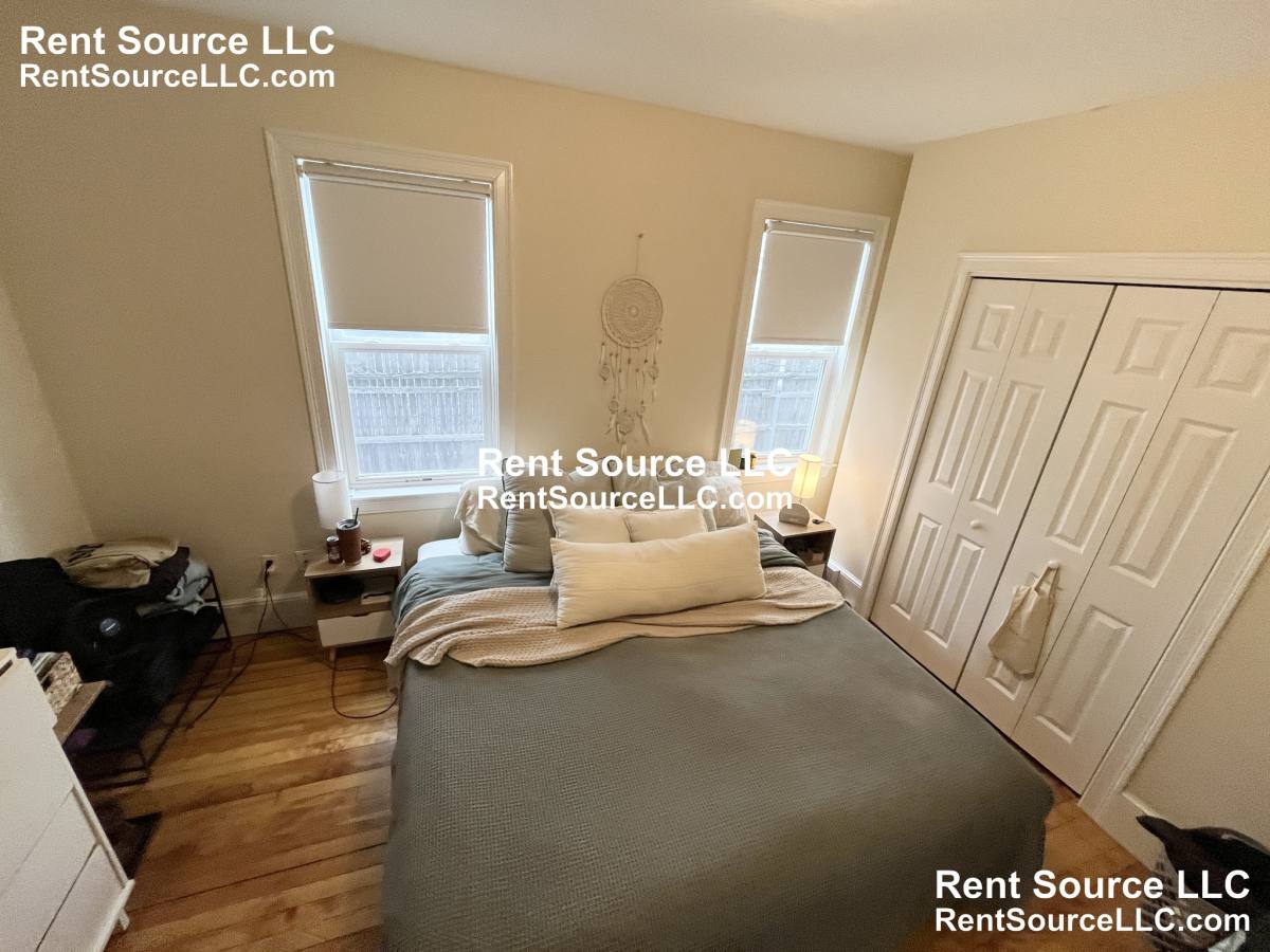 Apartment for rent at 15 Sargent Ave #1, Somerville, MA 02145