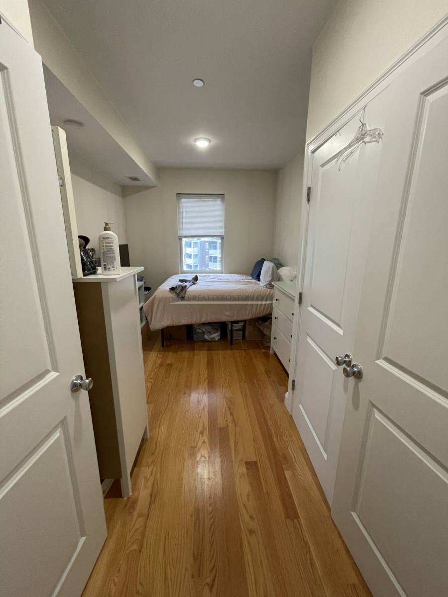 Apartment for rent at 549 Washington St #6, Brighton, MA 02135