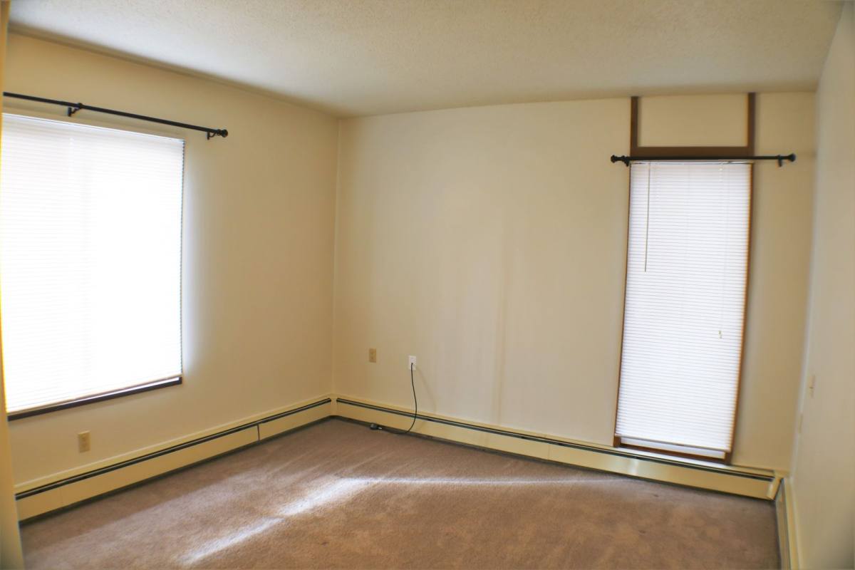 Apartment for rent at 16 Green Mountain Dr, Iowa City, IA 52245