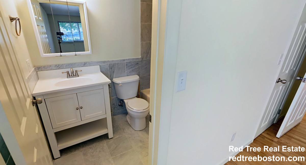 Apartment for rent at 320 Hammond Pond Parkway #101, Chestnut Hill, MA 02467