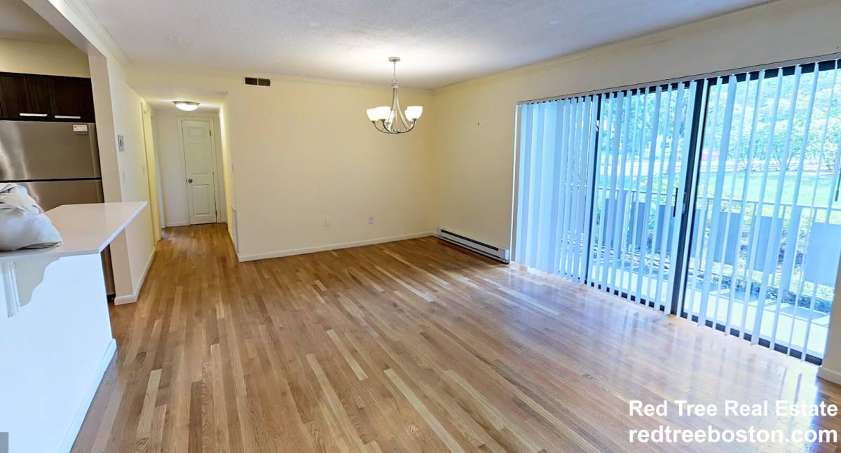 Apartment for rent at 320 Hammond Pond Parkway #101, Chestnut Hill, MA 02467