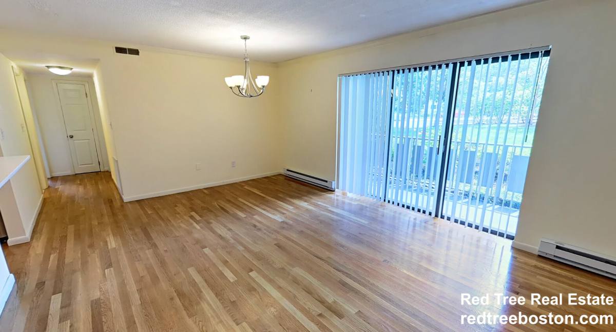 Apartment for rent at 320 Hammond Pond Parkway #101, Chestnut Hill, MA 02467