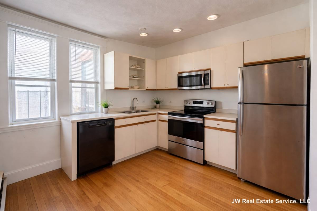 Apartment for rent at 210 Chestnut Hill Ave #6, Brighton, MA 02135