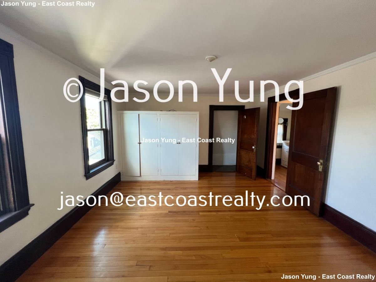 Apartment for rent at 8 Saint James St #8, Newton, MA 02458