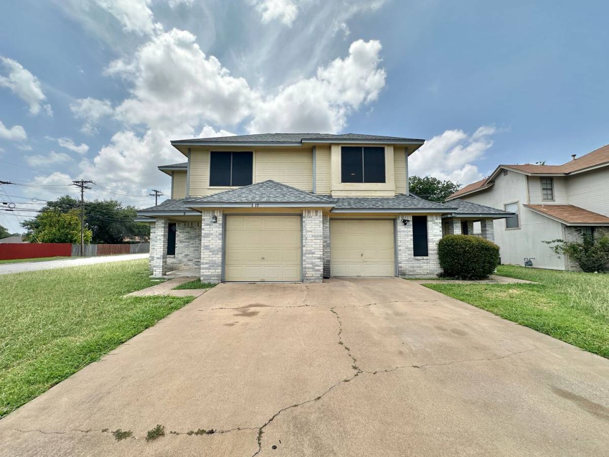 Apartment for rent at 1317 B Opal Dr, Killeen, TX 76543
