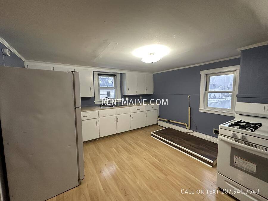 Apartment for rent at 253 Brunswick St #2, Old Town, ME 04468