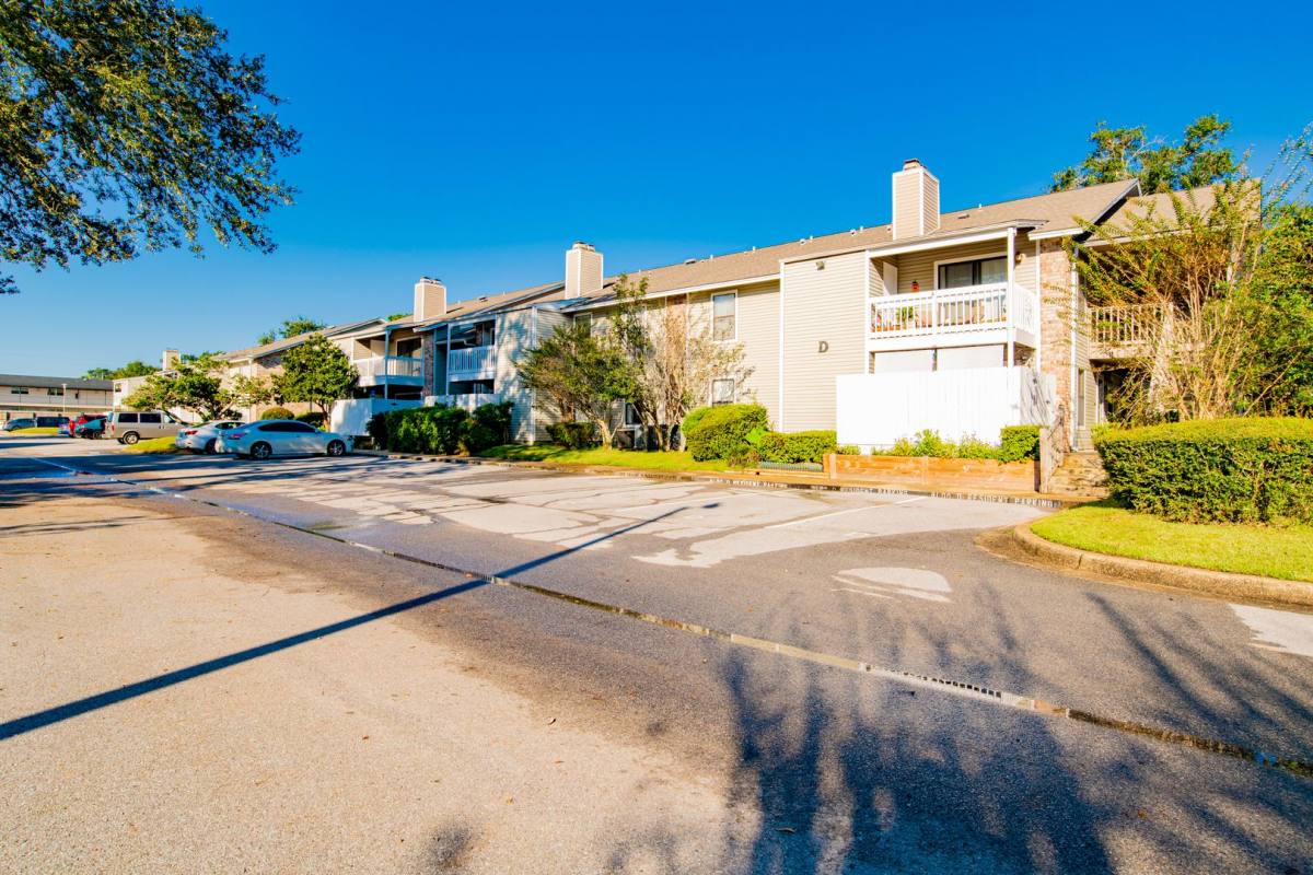 Condo for rent at 7171 N 9th Ave, Pensacola, FL 32504