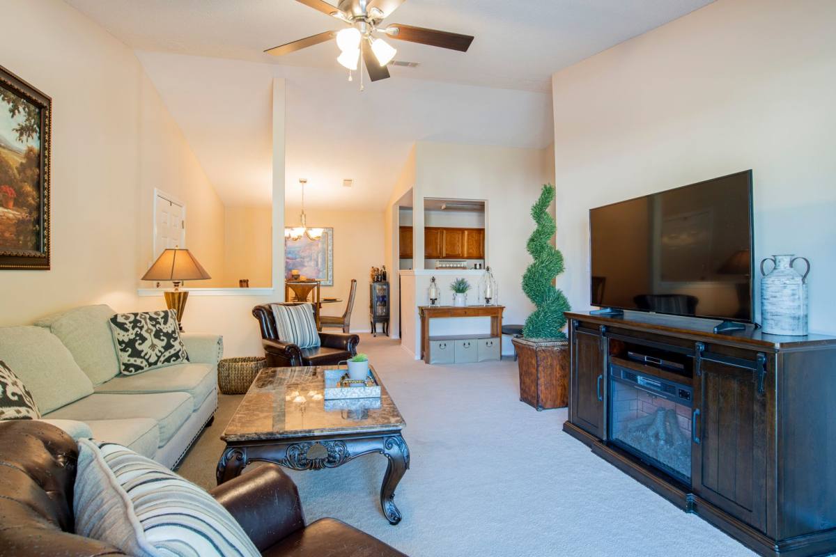 Condo for rent at 7171 N 9th Ave, Pensacola, FL 32504