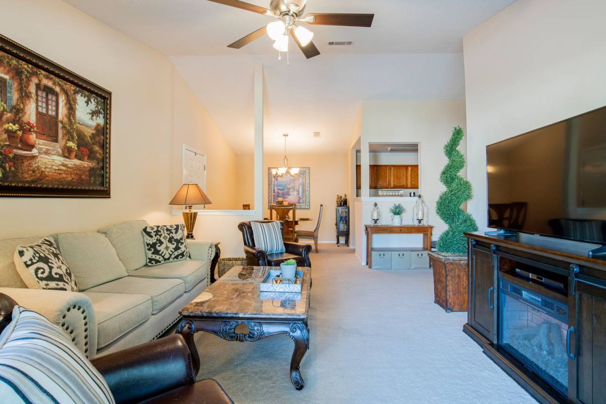 Condo for rent at 7171 N 9th Ave, Pensacola, FL 32504