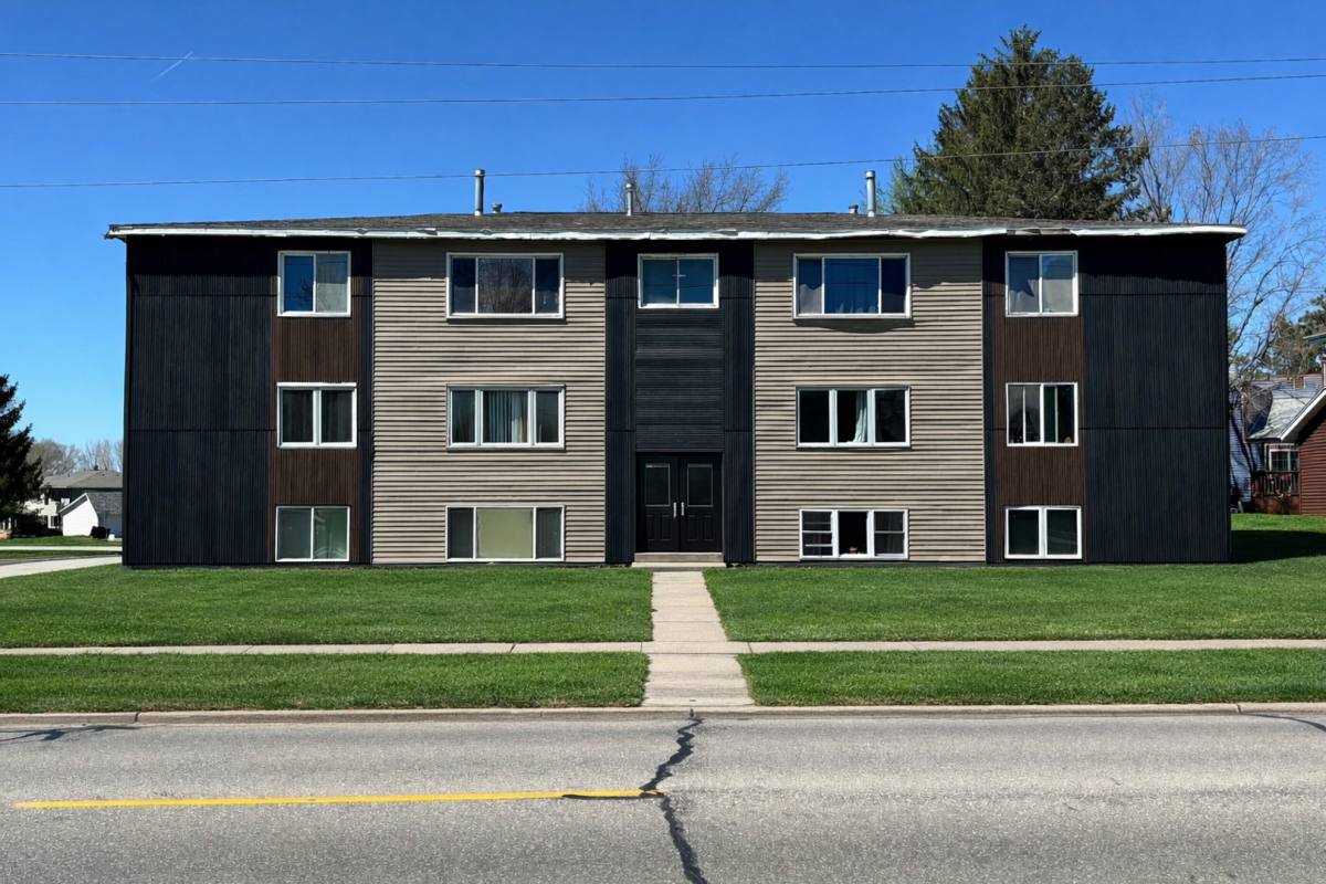 Apartment for rent at 3684 W 4th St, Waterloo, IA 50701