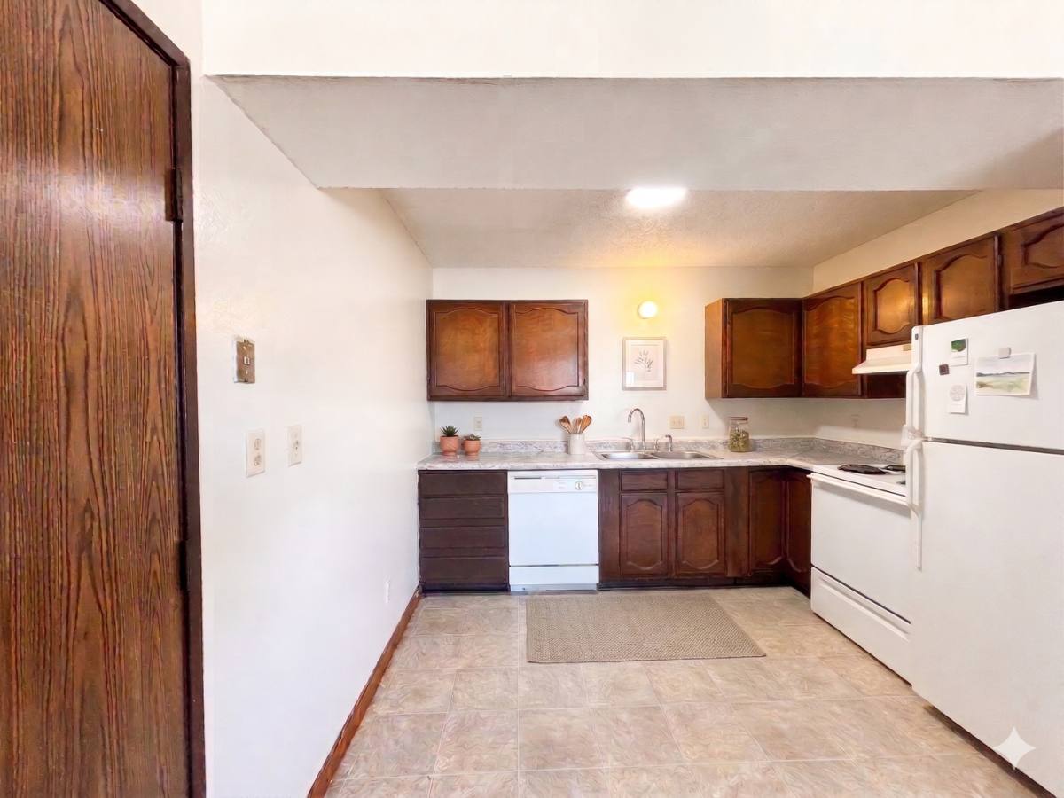 Apartment for rent at 3684 W 4th St, Waterloo, IA 50701