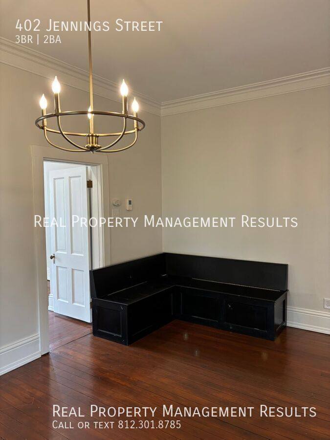 House for rent at 402 Jennings St, Newburgh, IN 47630