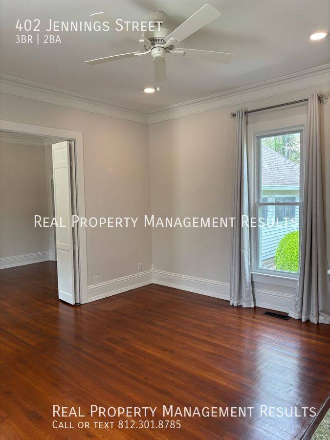 House for rent at 402 Jennings St, Newburgh, IN 47630