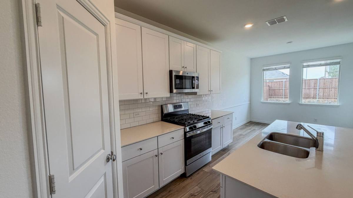House for rent at 1462 Everett Gardens Way, Forney, TX 75126