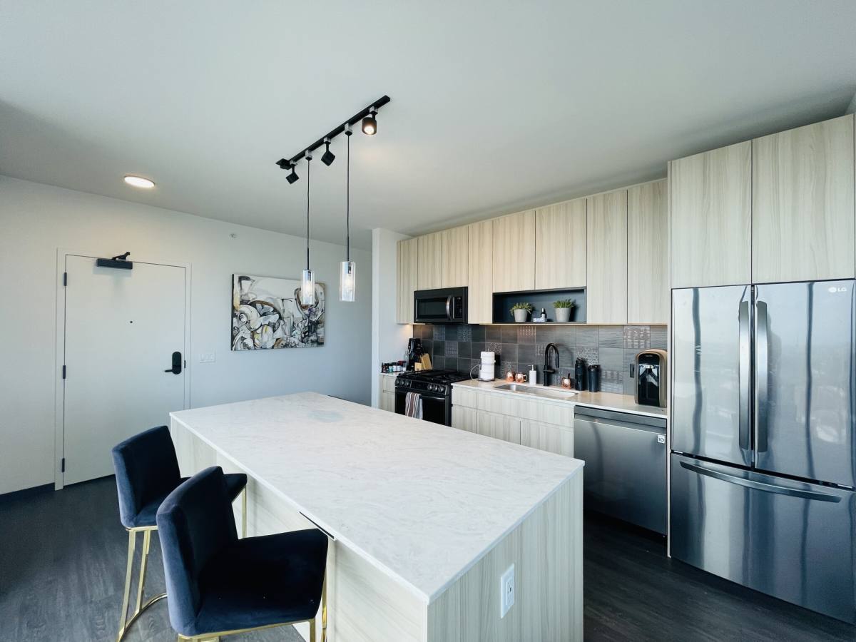 Apartment for rent at 125 Jefferson, Chicago, IL 60661
