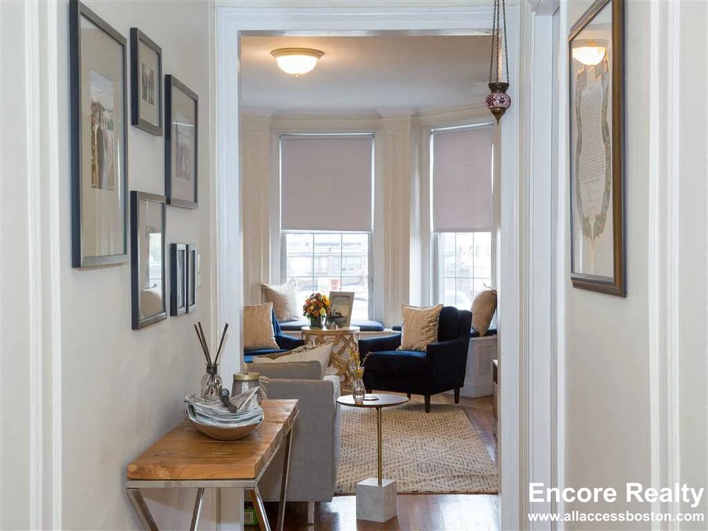 Apartment for rent at 1284 Beacon St #304, Brookline, MA 02446