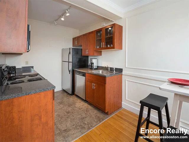 Apartment for rent at 1284 Beacon St #304, Brookline, MA 02446