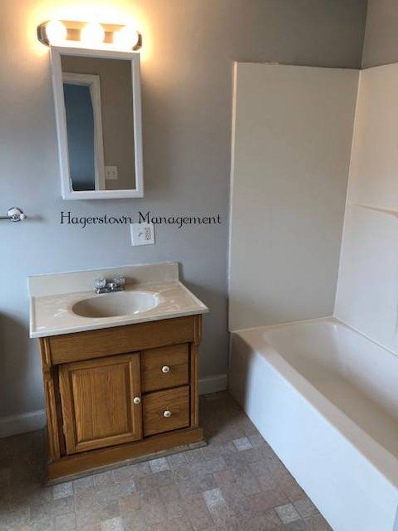 House for rent at 350 Central Ave, Hagerstown, MD 21740