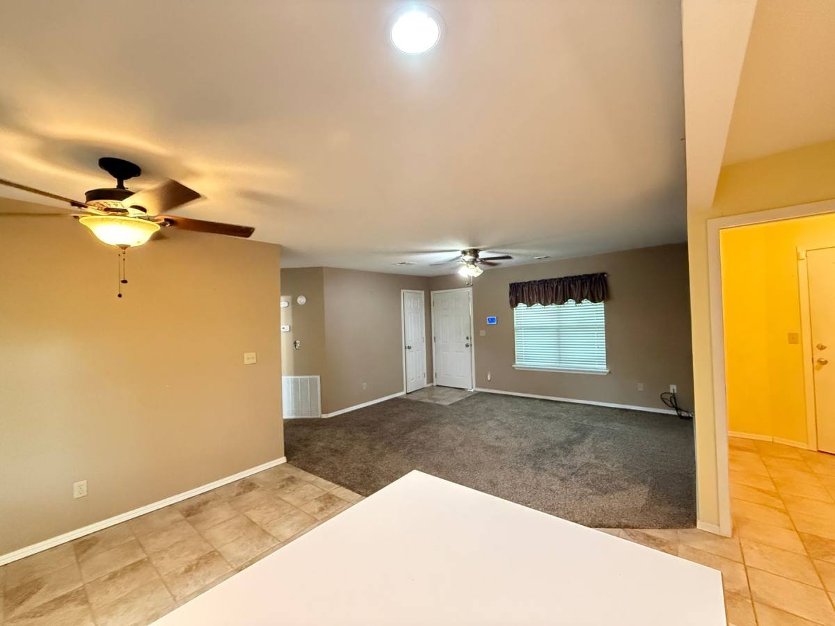 House for rent at 537 E Allen St, Kellyville, OK 74039