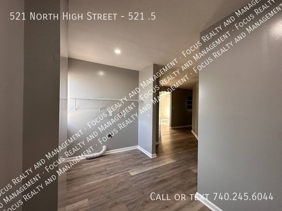 Apartment for rent at 521 N High St #5, Lancaster, OH 43130
