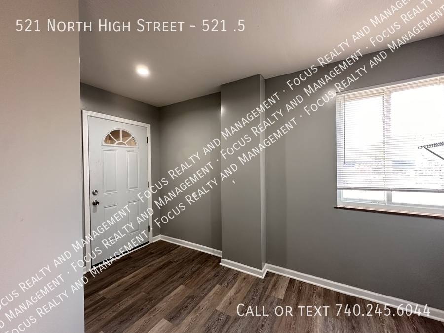 Apartment for rent at 521 N High St #5, Lancaster, OH 43130