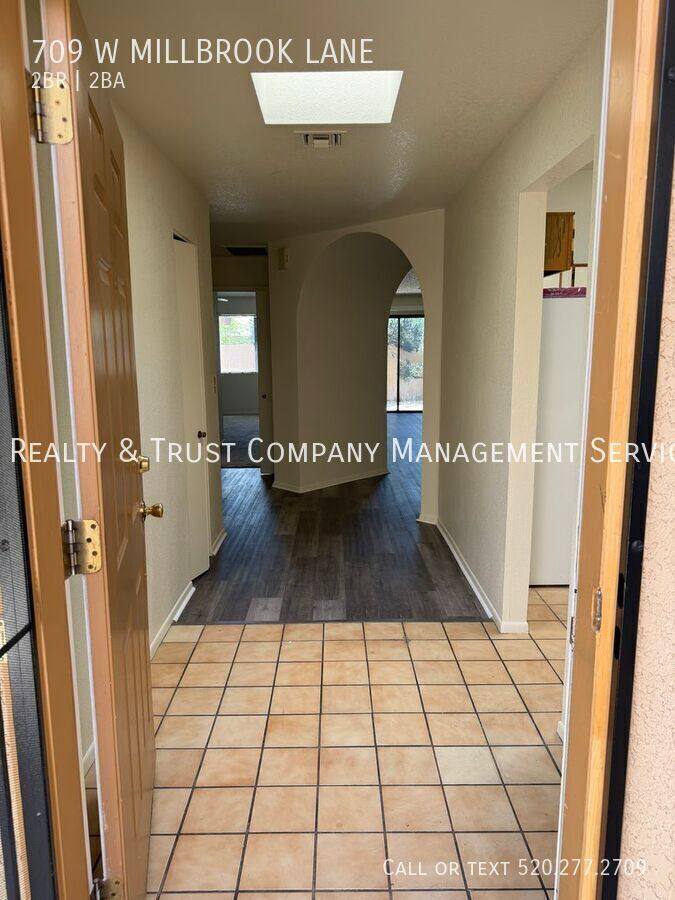 Townhouse for rent at 709 W Millbrook Lane, Tucson, AZ 85704