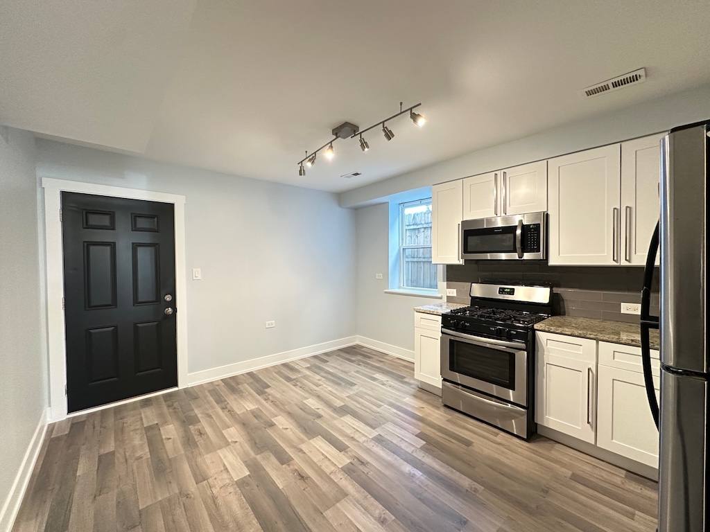 Apartment for rent at 4148 Cermak #I, Chicago, IL 60623