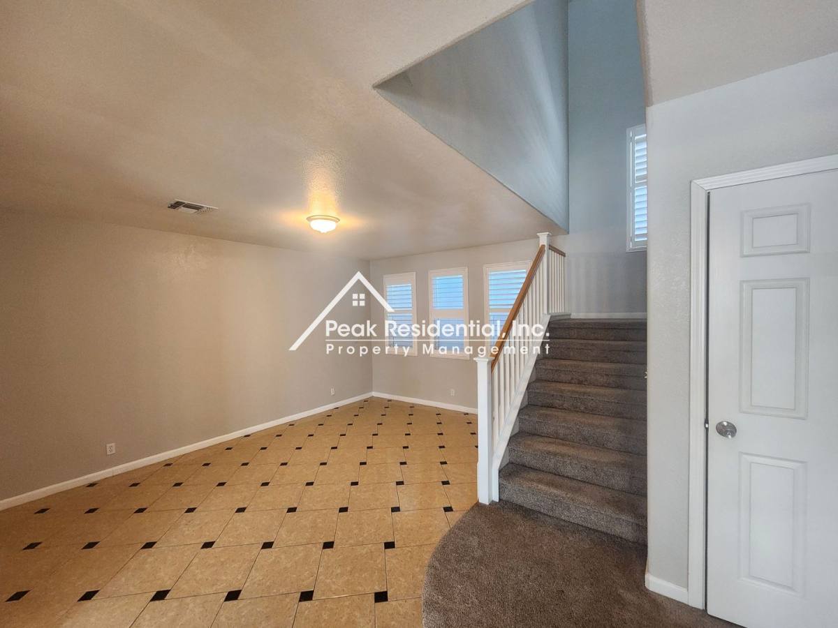 House for rent at 1119 Green Ridge Dr, Stockton, CA 95209