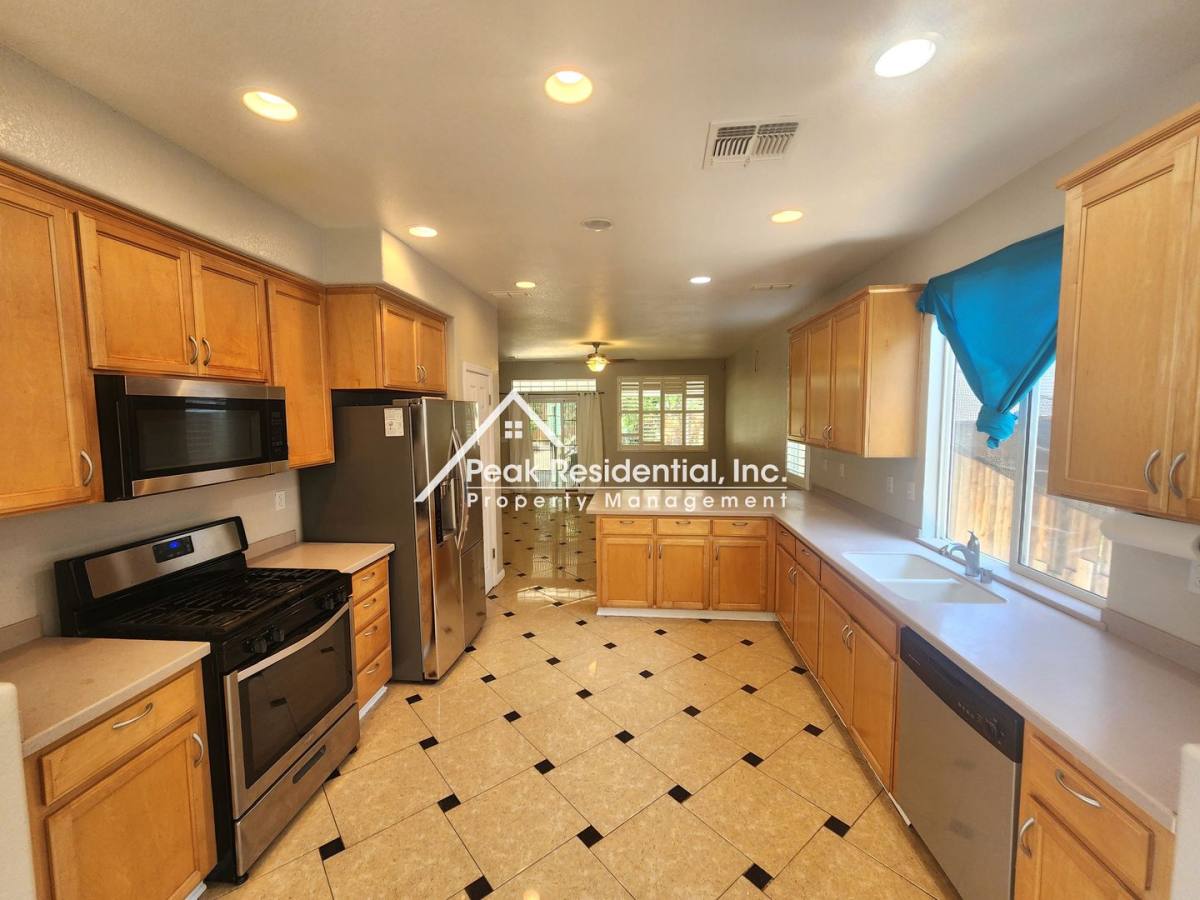 House for rent at 1119 Green Ridge Dr, Stockton, CA 95209