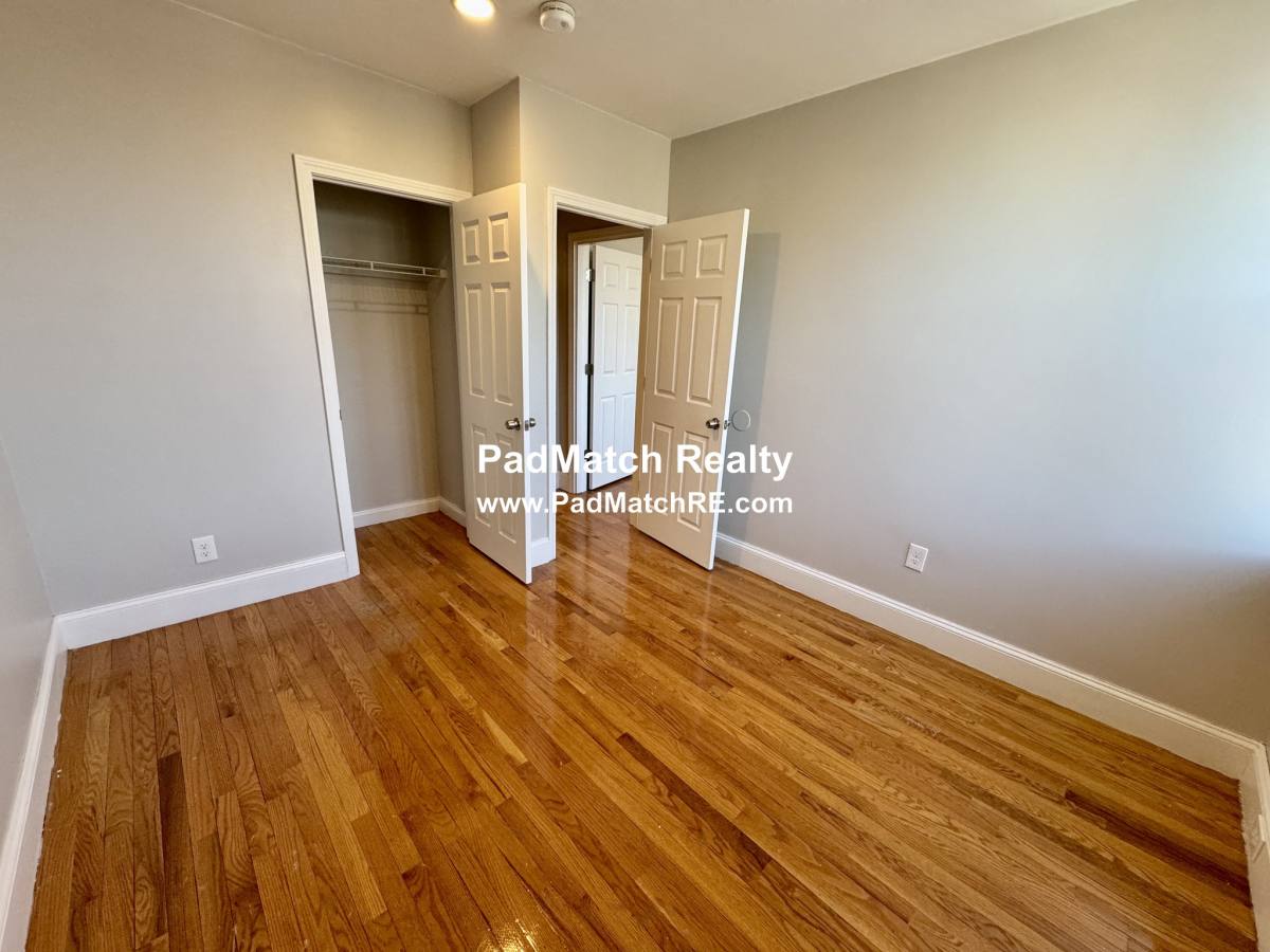 Apartment for rent at 76 Egmont St #5, Brookline, MA 02446