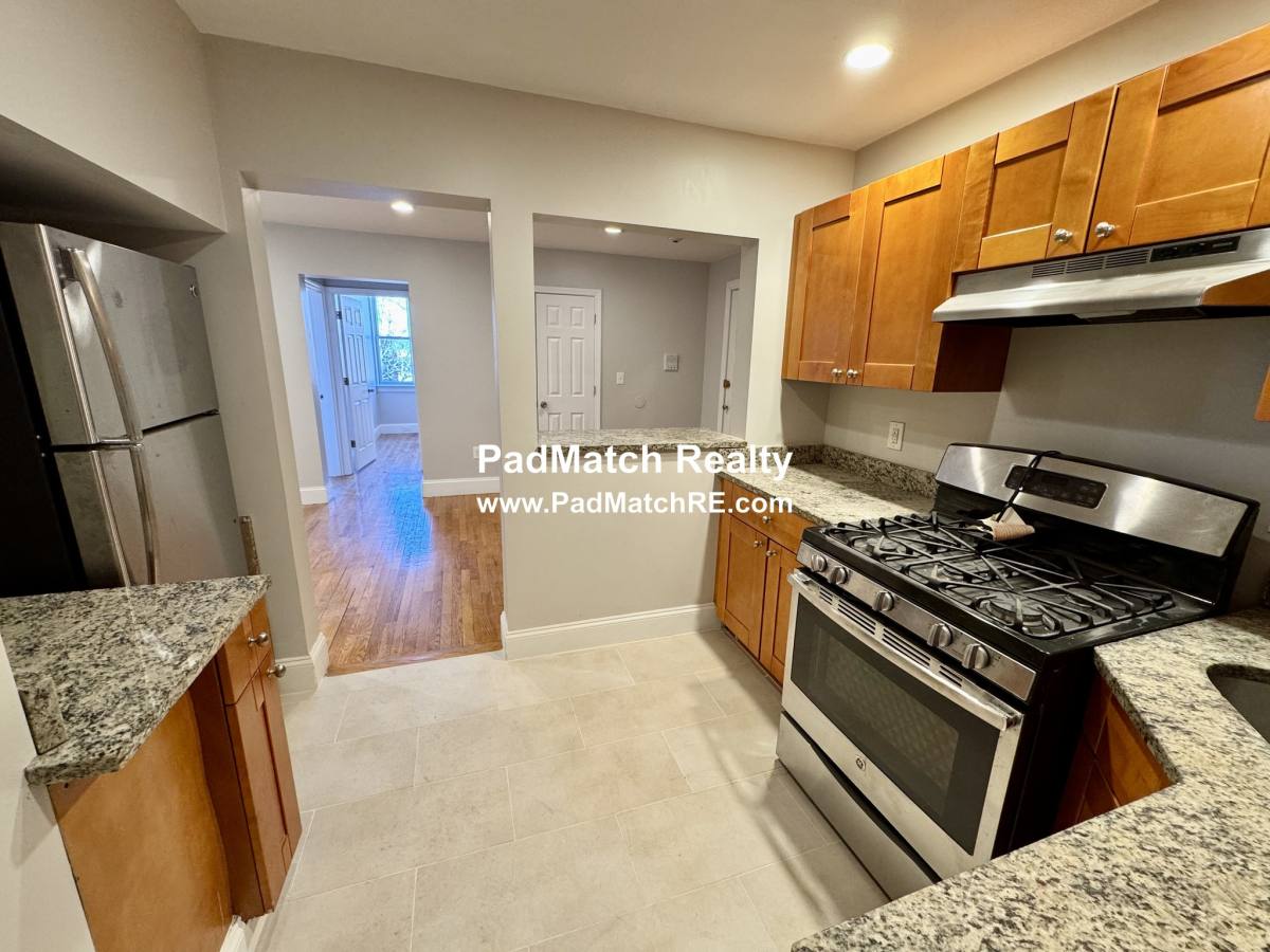 Apartment for rent at 76 Egmont St #5, Brookline, MA 02446