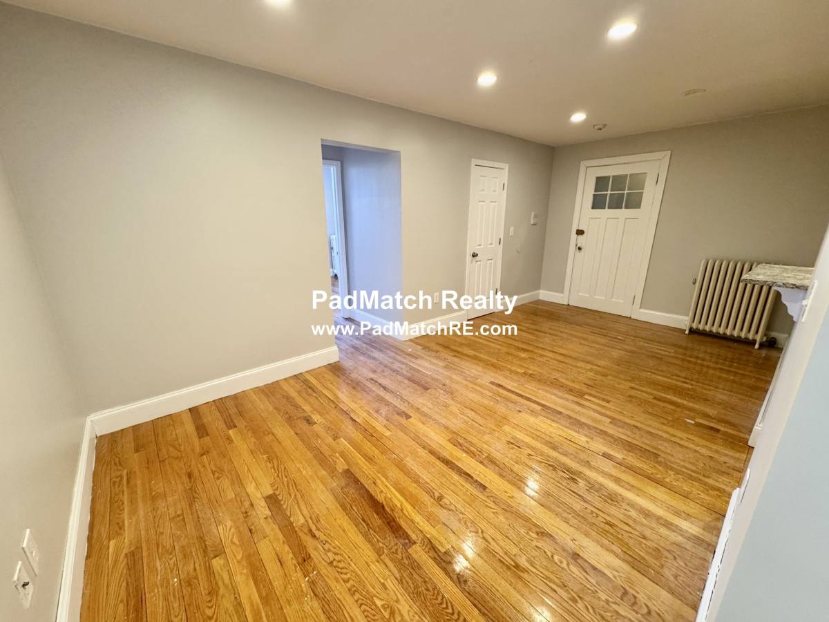 Apartment for rent at 76 Egmont St #5, Brookline, MA 02446